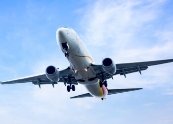 L&rsquo;association Juristes pour le Respect du Droit International (JURDI) alerte sur de nouveaux survols de l&rsquo;espace aérien français par l&rsquo;avion de B. Netanyahou et adresse un signalement à la Cour pénale internationale.
